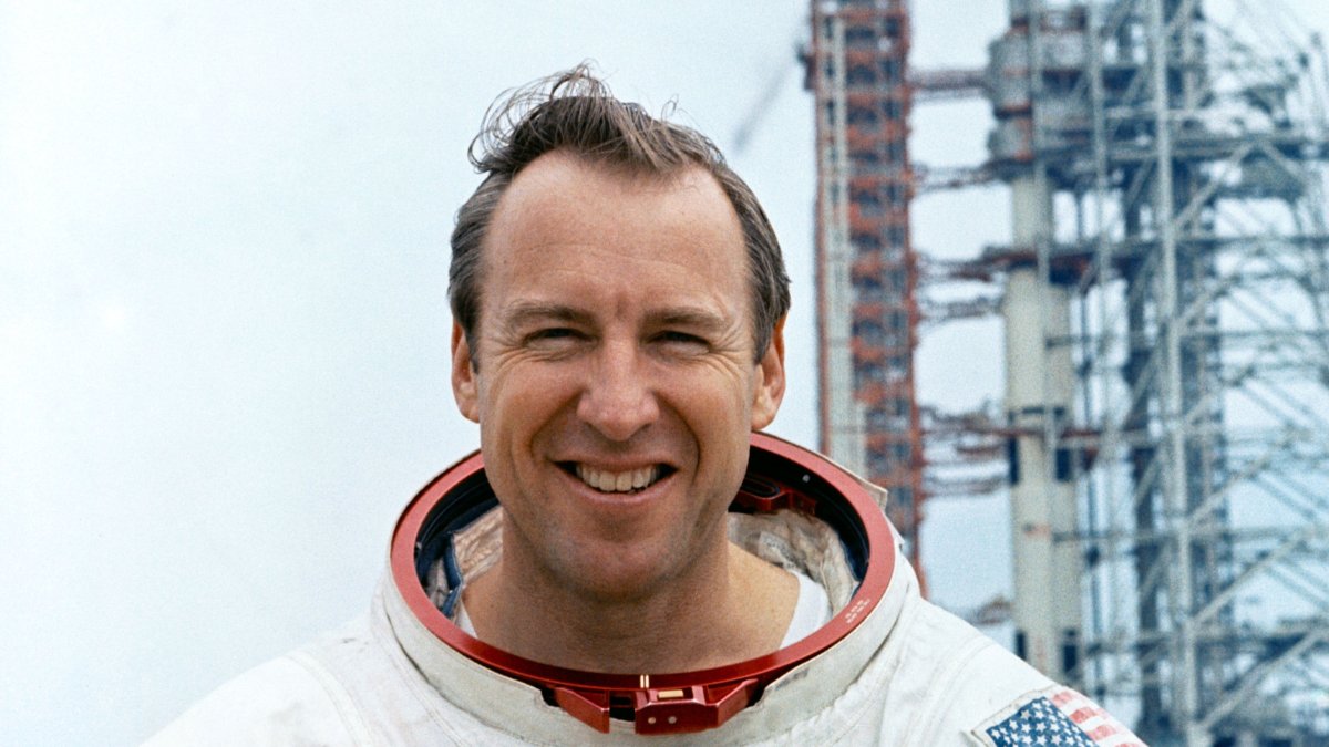 Jim Lovell