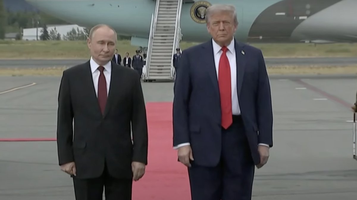 Vladimir Putin a Donald Trump se setkali na Aljašce. (15.8.2025)