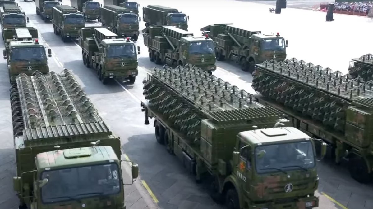 Vojenská přehlídka čínské armády
