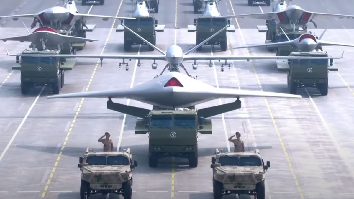 Vojenská přehlídka čínské armády