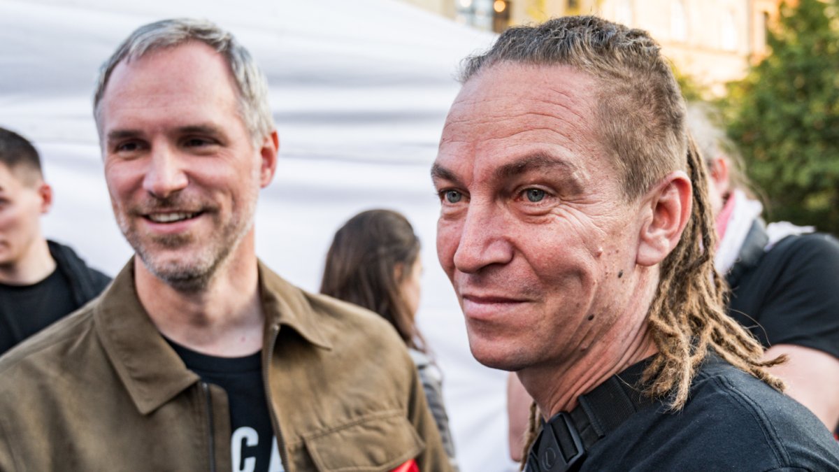 Na Staroměstském náměstí proběhla demonstrace Zabraňme vládě extremistů. (28.9.2025)