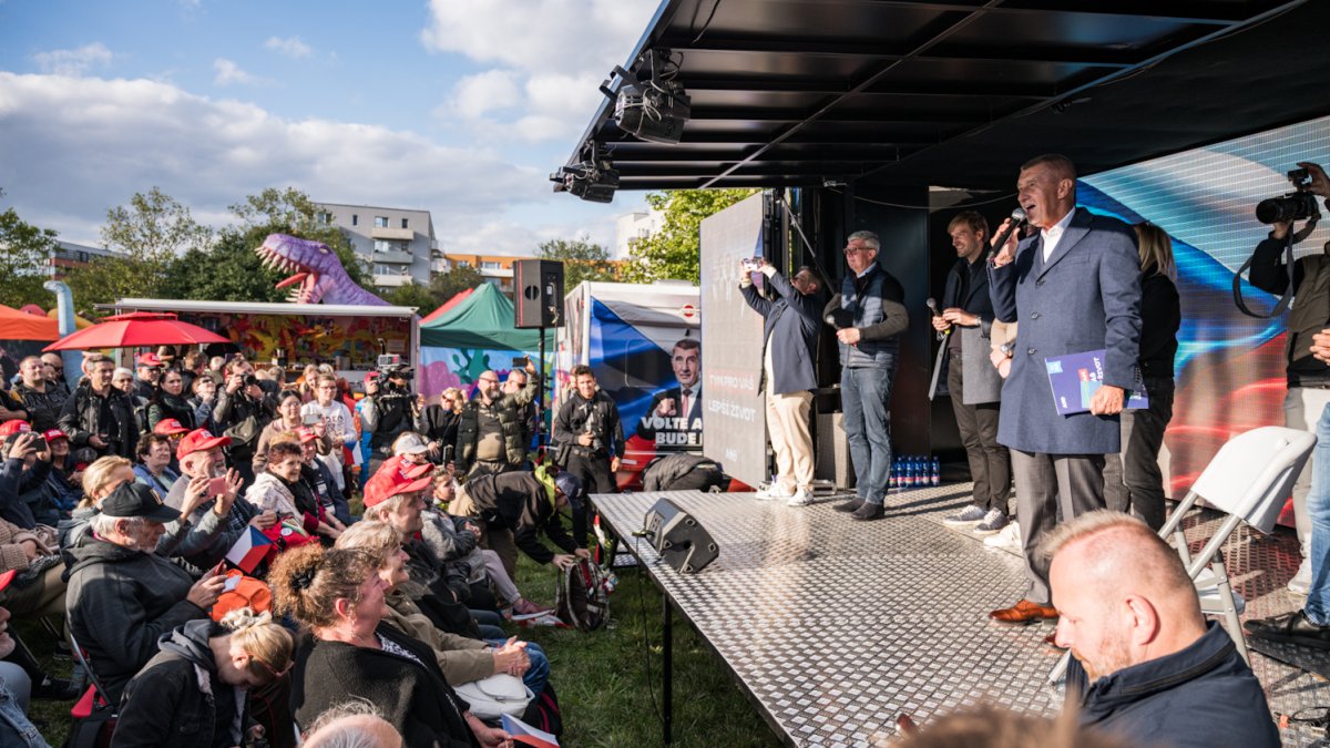 Hnutí ANO pokračovalo ve volební kampani v Praze. (30.9.2025)