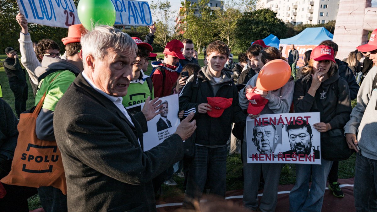 Hnutí ANO pokračovalo ve volební kampani v Praze. (30.9.2025)