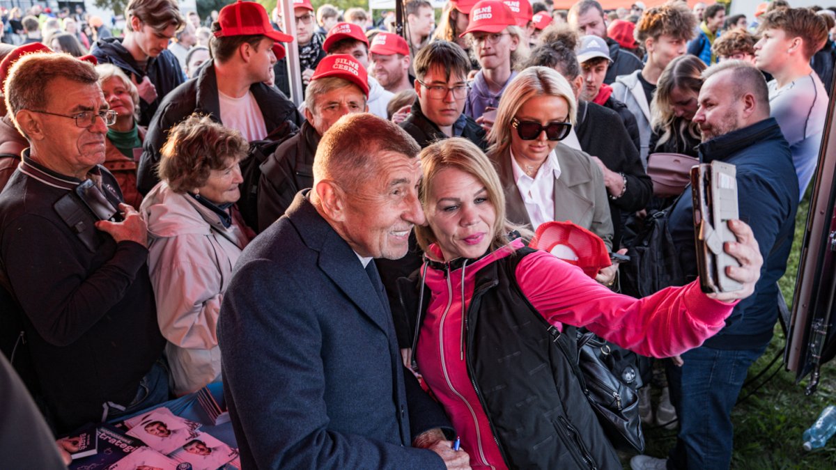Hnutí ANO pokračovalo ve volební kampani v Praze. (30.9.2025)