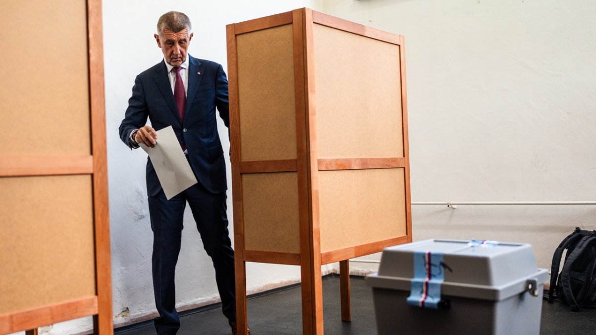 Andrej Babiš odevzdal hlas ve sněmovních volbách. (3.10.2025)