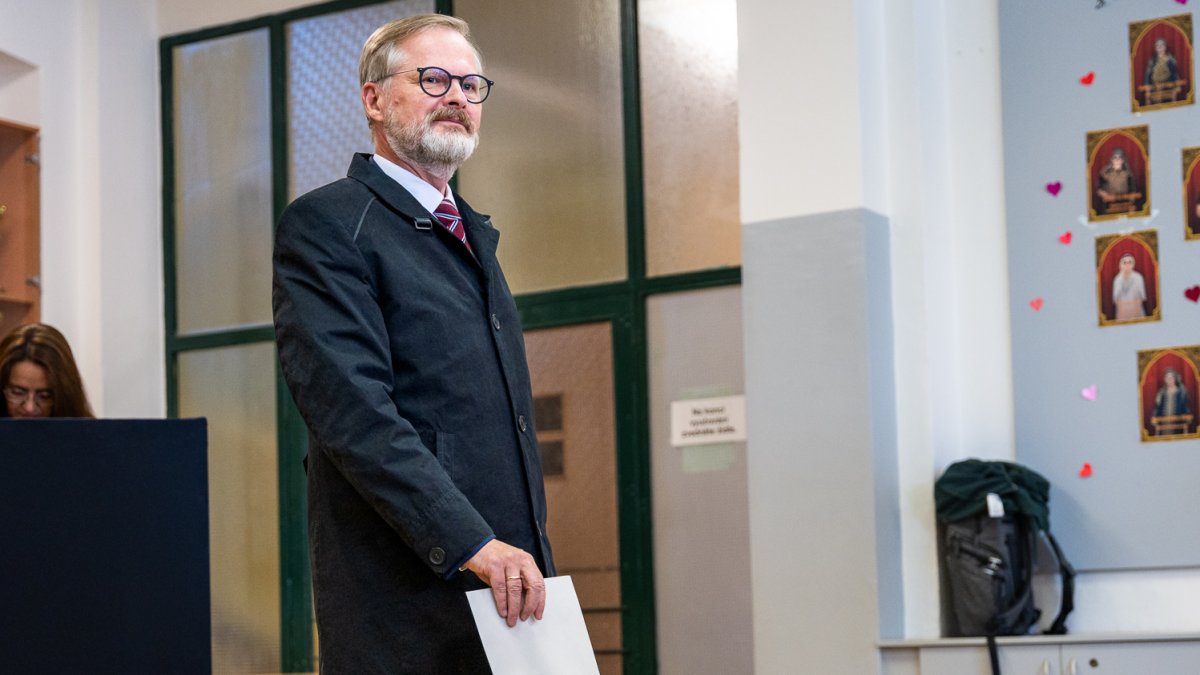 Petr Fiala v Brně odvolil ve sněmovních volbách. (3.10.2025)