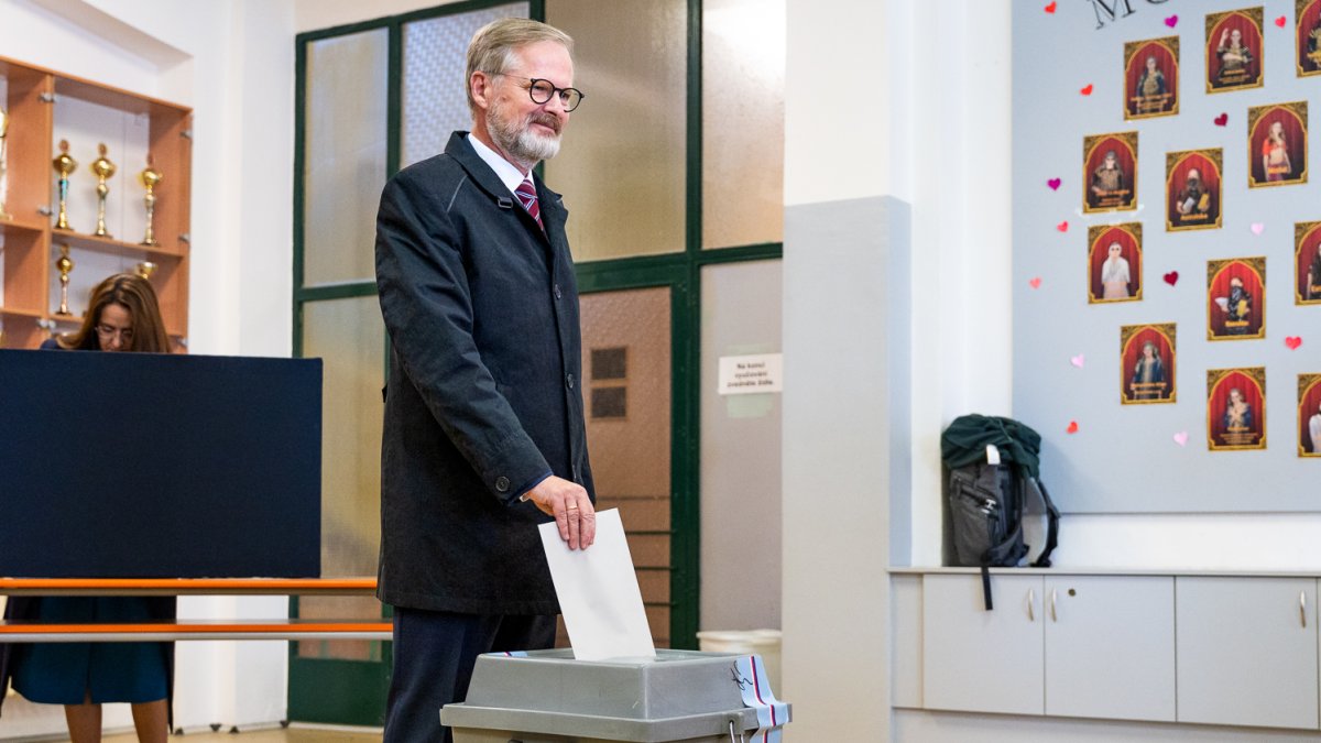 Petr Fiala v Brně odvolil ve sněmovních volbách. (3.10.2025)