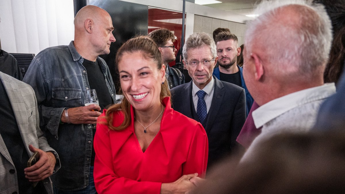 Petr Fiala a zástupci koalice Spolu na tiskové konferenci k výsledkům voleb. (4.10.2025)