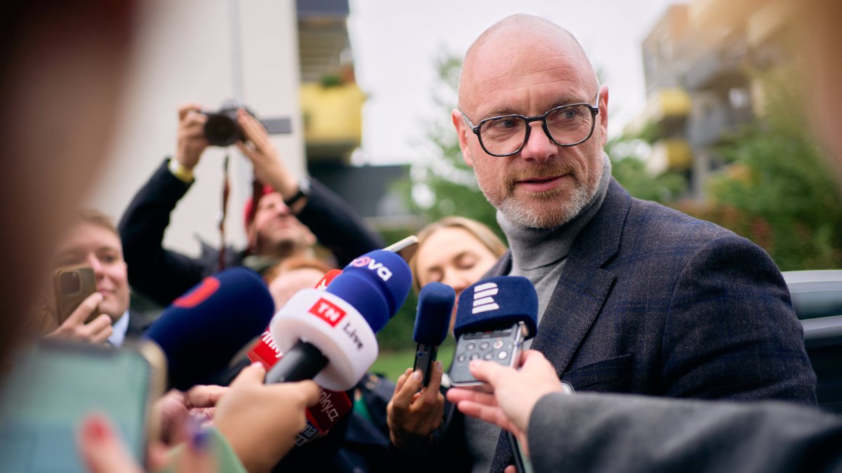 Politici hnutí ANO dorazili do volebního štábu. (4.10.2025)