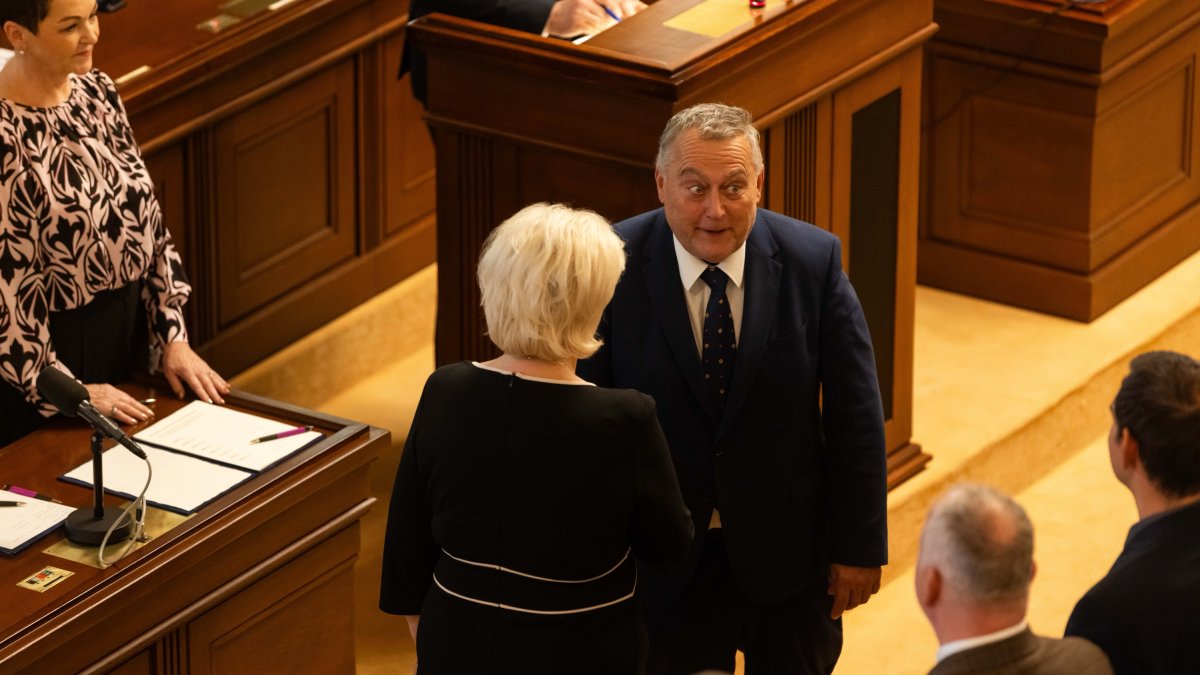 Politici se sešli na ustavující schůzi Poslanecké sněmovny. (3.11.2025)