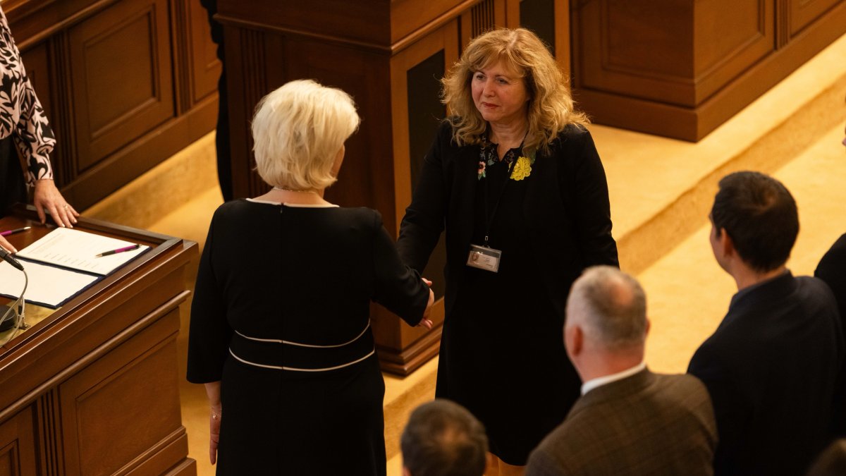 Politici se sešli na ustavující schůzi Poslanecké sněmovny. (3.11.2025)