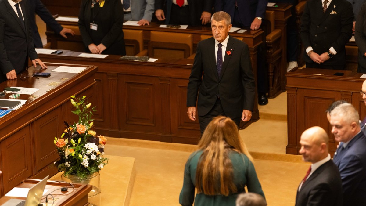 Politici se sešli na ustavující schůzi Poslanecké sněmovny. (3.11.2025)