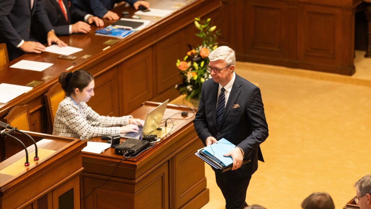 Politici se sešli na ustavující schůzi Poslanecké sněmovny. (3.11.2025)