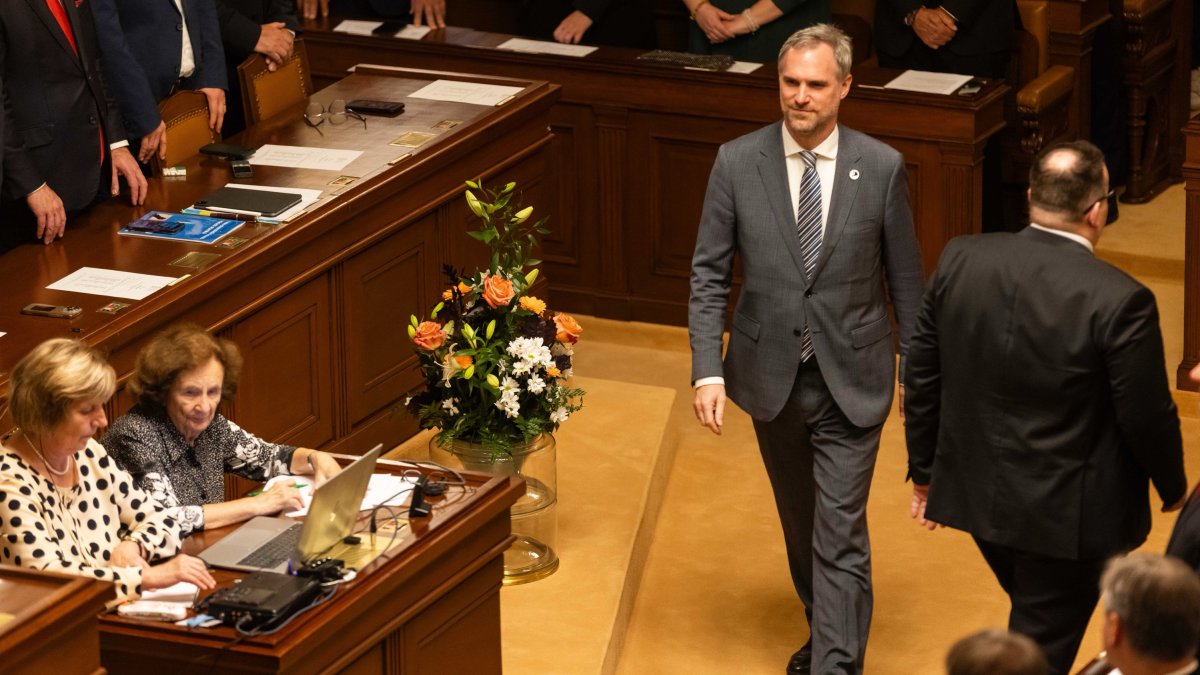 Politici se sešli na ustavující schůzi Poslanecké sněmovny. (3.11.2025)