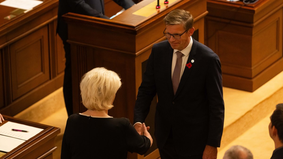 Politici se sešli na ustavující schůzi Poslanecké sněmovny. (3.11.2025)