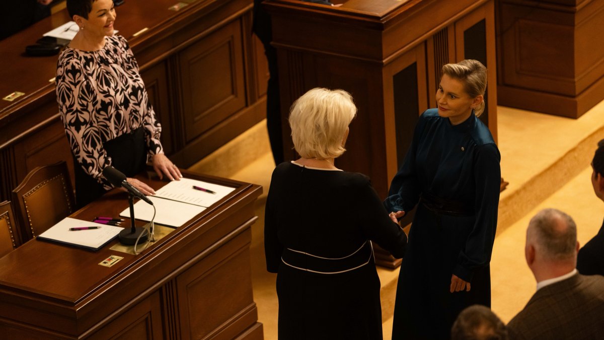 Politici se sešli na ustavující schůzi Poslanecké sněmovny. (3.11.2025)