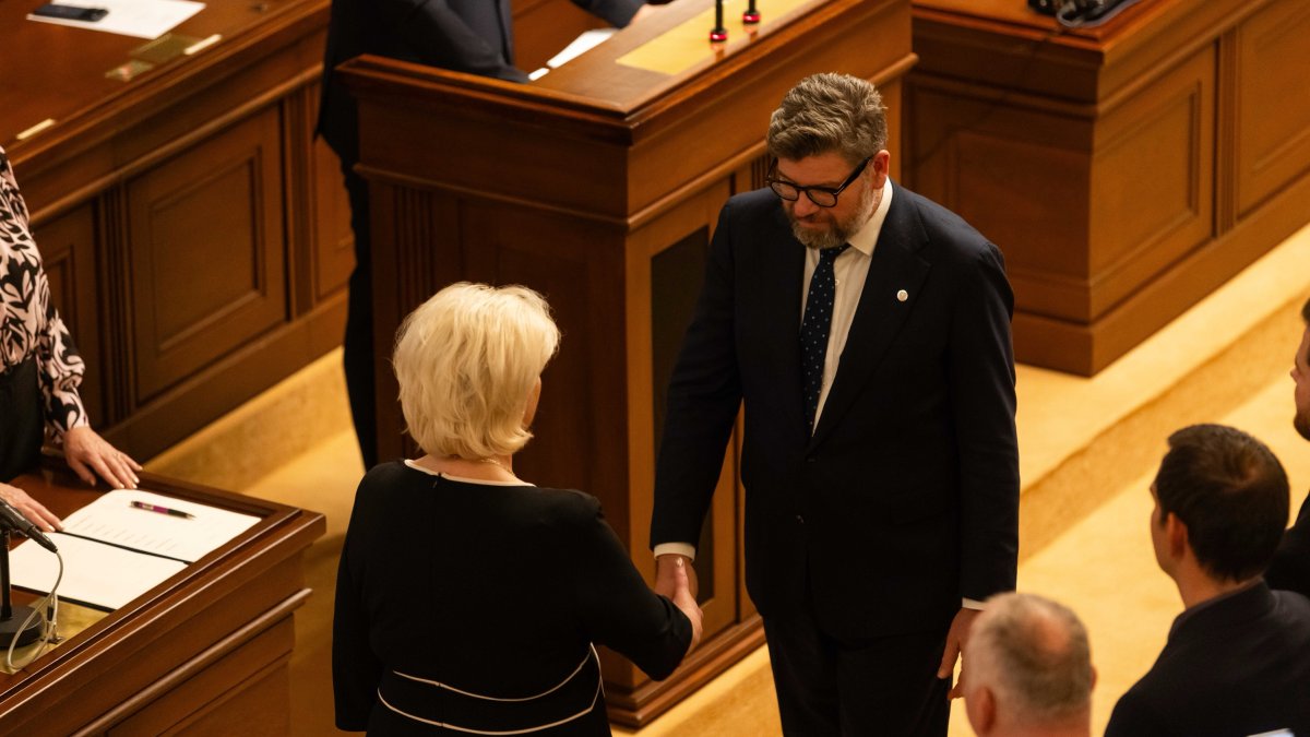 Politici se sešli na ustavující schůzi Poslanecké sněmovny. (3.11.2025)