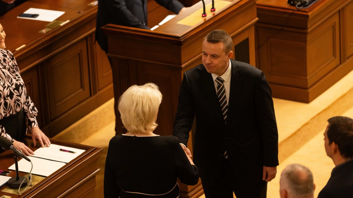 Politici se sešli na ustavující schůzi Poslanecké sněmovny. (3.11.2025)