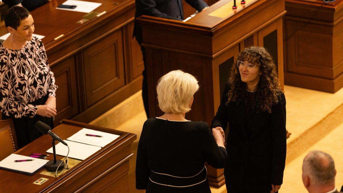 Politici se sešli na ustavující schůzi Poslanecké sněmovny. (3.11.2025)