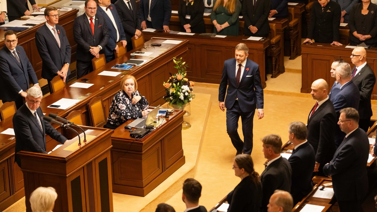 Politici se sešli na ustavující schůzi Poslanecké sněmovny. (3.11.2025)