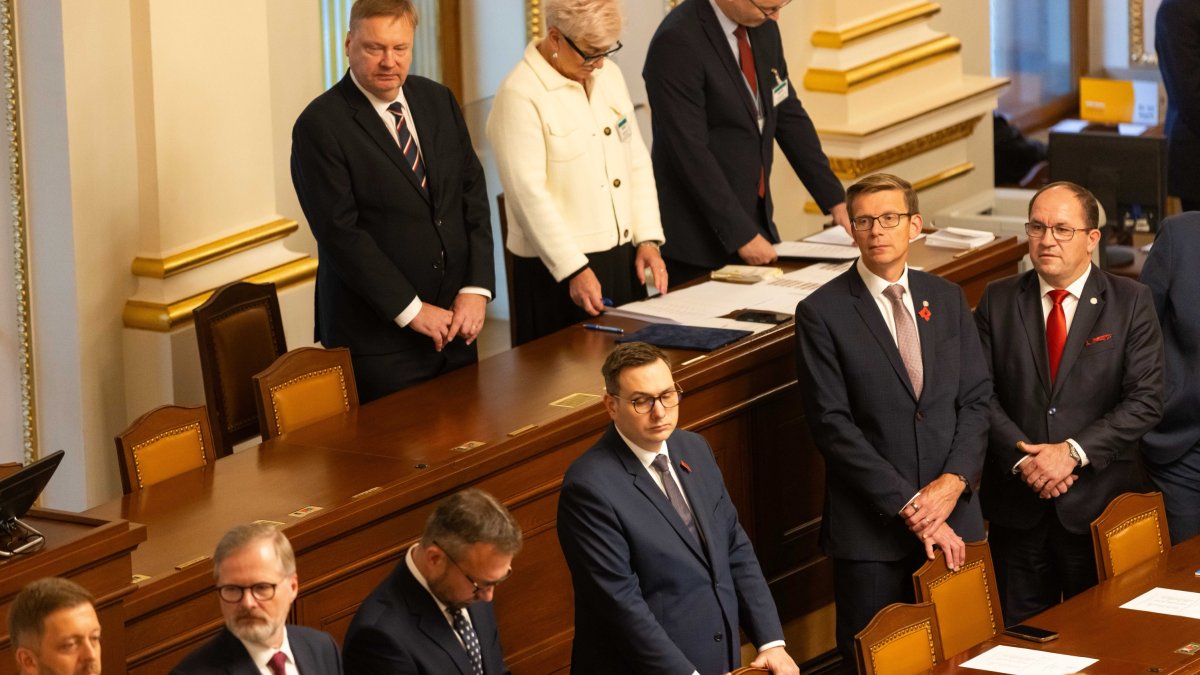 Politici se sešli na ustavující schůzi Poslanecké sněmovny. (3.11.2025)