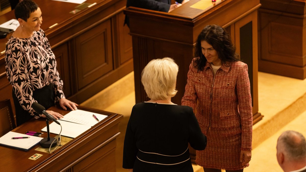 Politici se sešli na ustavující schůzi Poslanecké sněmovny. (3.11.2025)