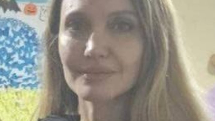 Neohlášená návštěva Angeliny Jolie na Ukrajině zahrnuje nečekané drama