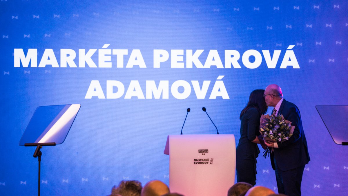 TOP 09 si volí nového předsedu strany. (8.11.2025)