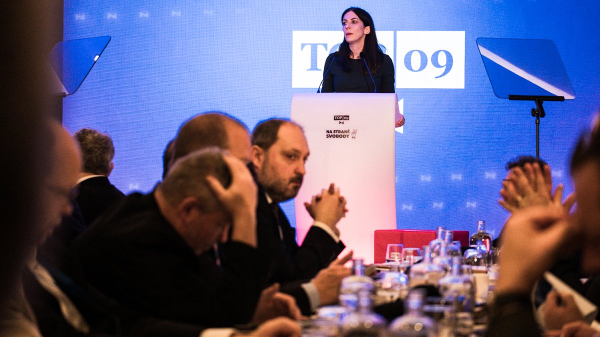 TOP 09 si volí nového předsedu strany. (8.11.2025)