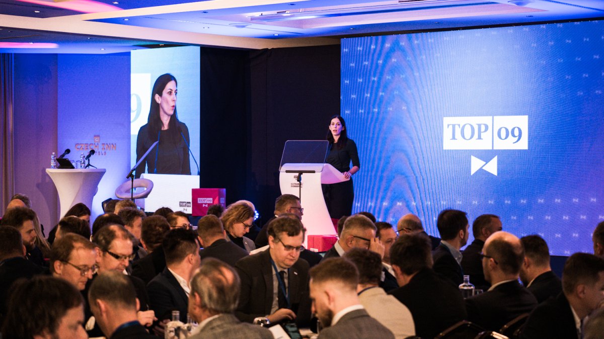 TOP 09 si volí nového předsedu strany. (8.11.2025)