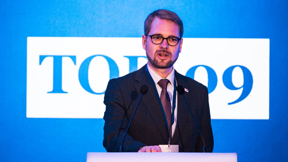 TOP 09 si volí nového předsedu strany. (8.11.2025)