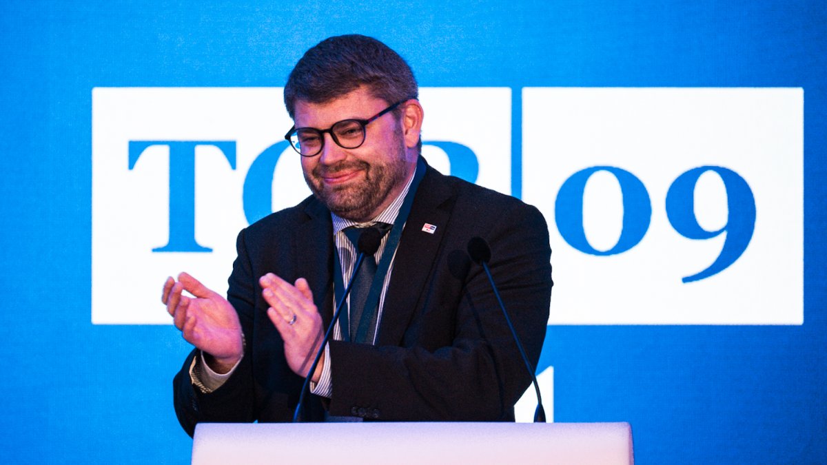 TOP 09 si volí nového předsedu strany. (8.11.2025)