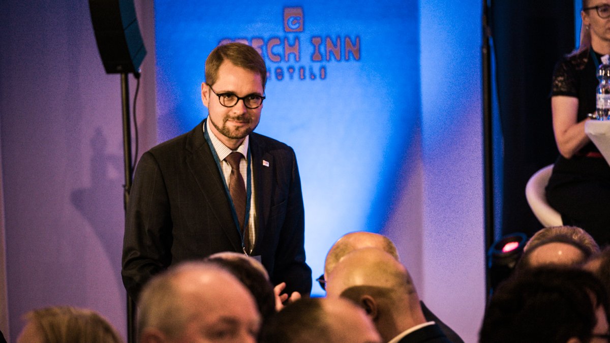 TOP 09 si volí nového předsedu strany. (8.11.2025)