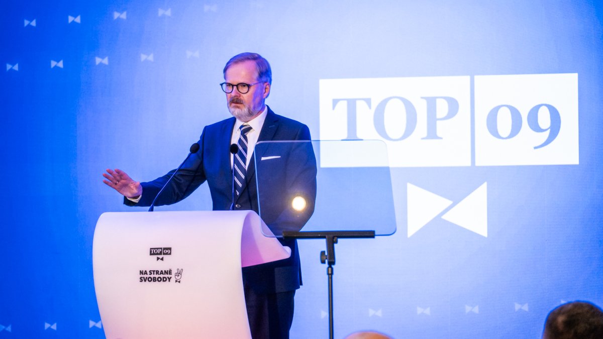 TOP 09 si volí nového předsedu strany. (8.11.2025)