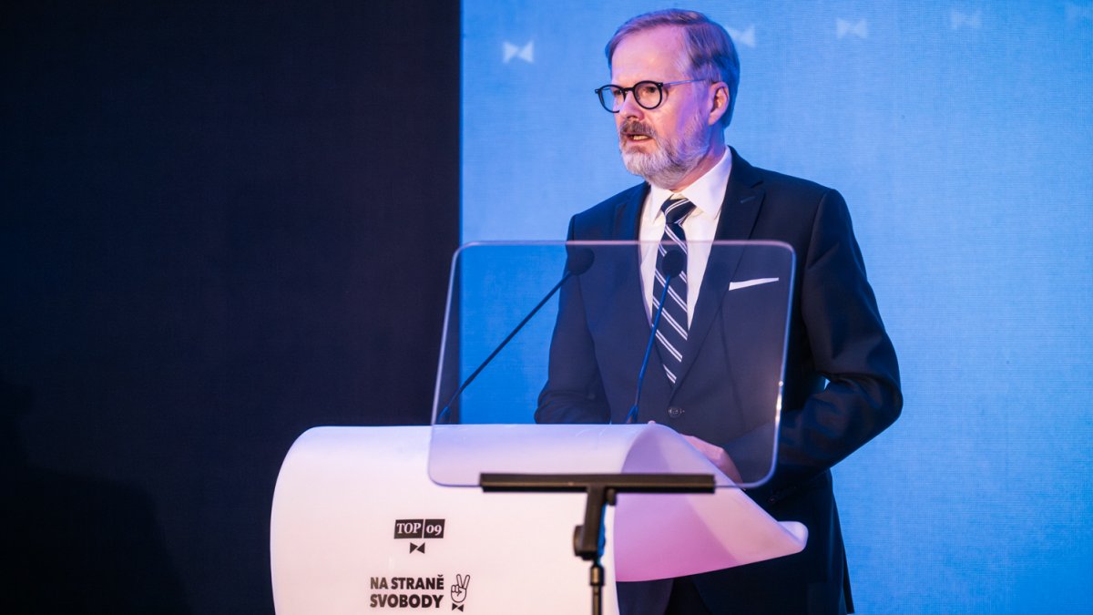 TOP 09 si volí nového předsedu strany. (8.11.2025)