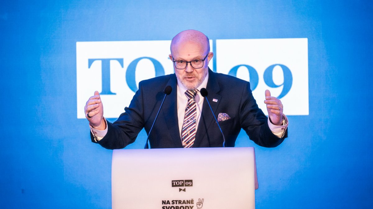 TOP 09 si volí nového předsedu strany. (8.11.2025)