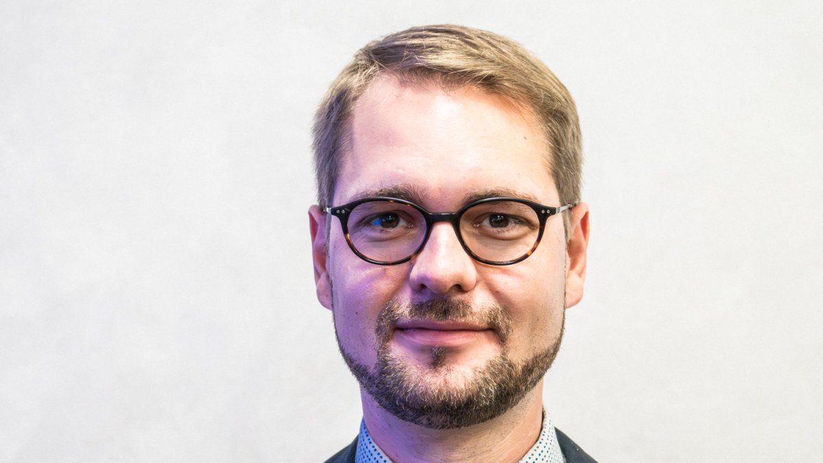 TOP 09 si volí nového předsedu strany. (8.11.2025)