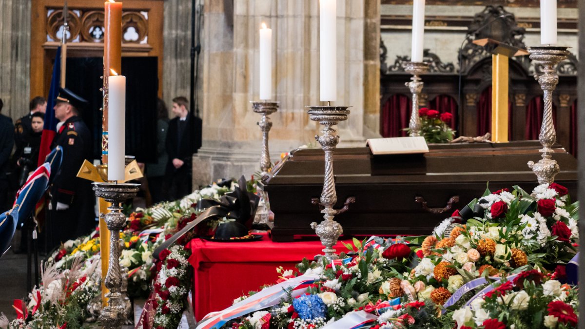 Česko se loučí s kardinálem Dominikem Dukou