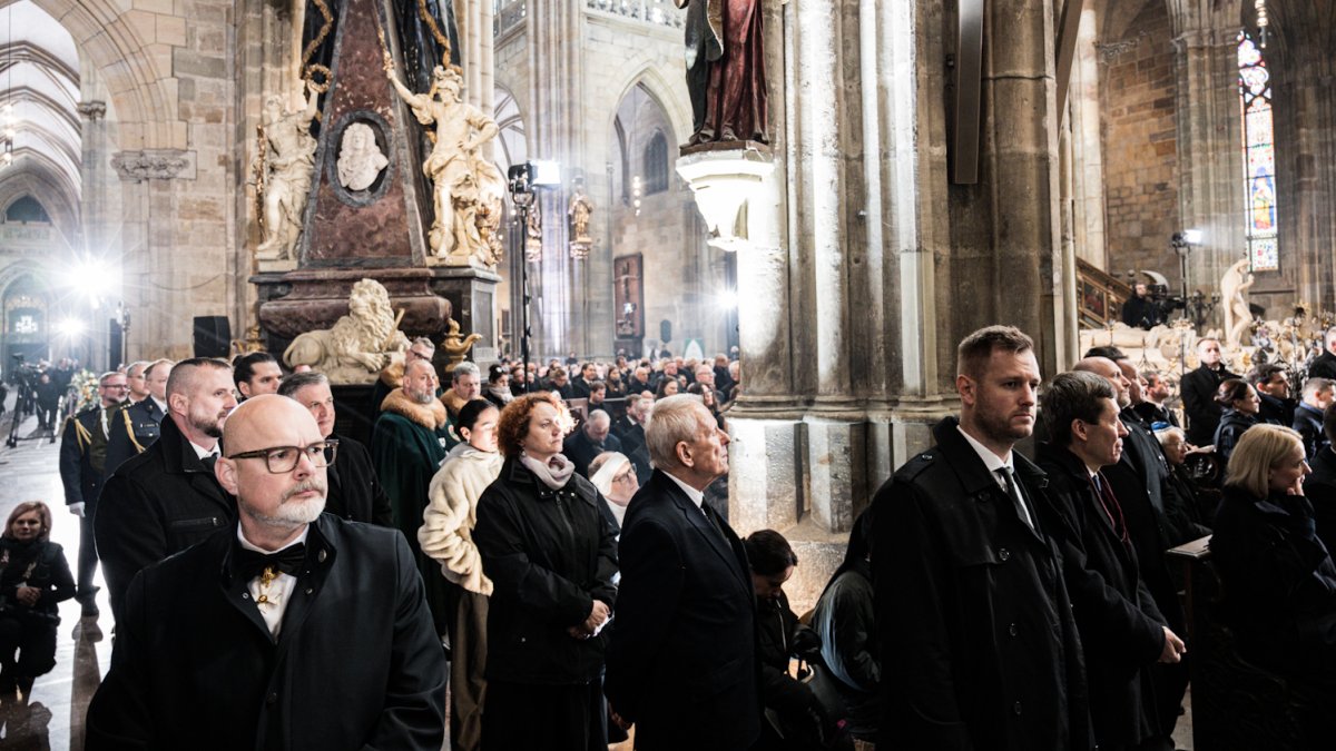 Česko se loučí s kardinálem Dominikem Dukou