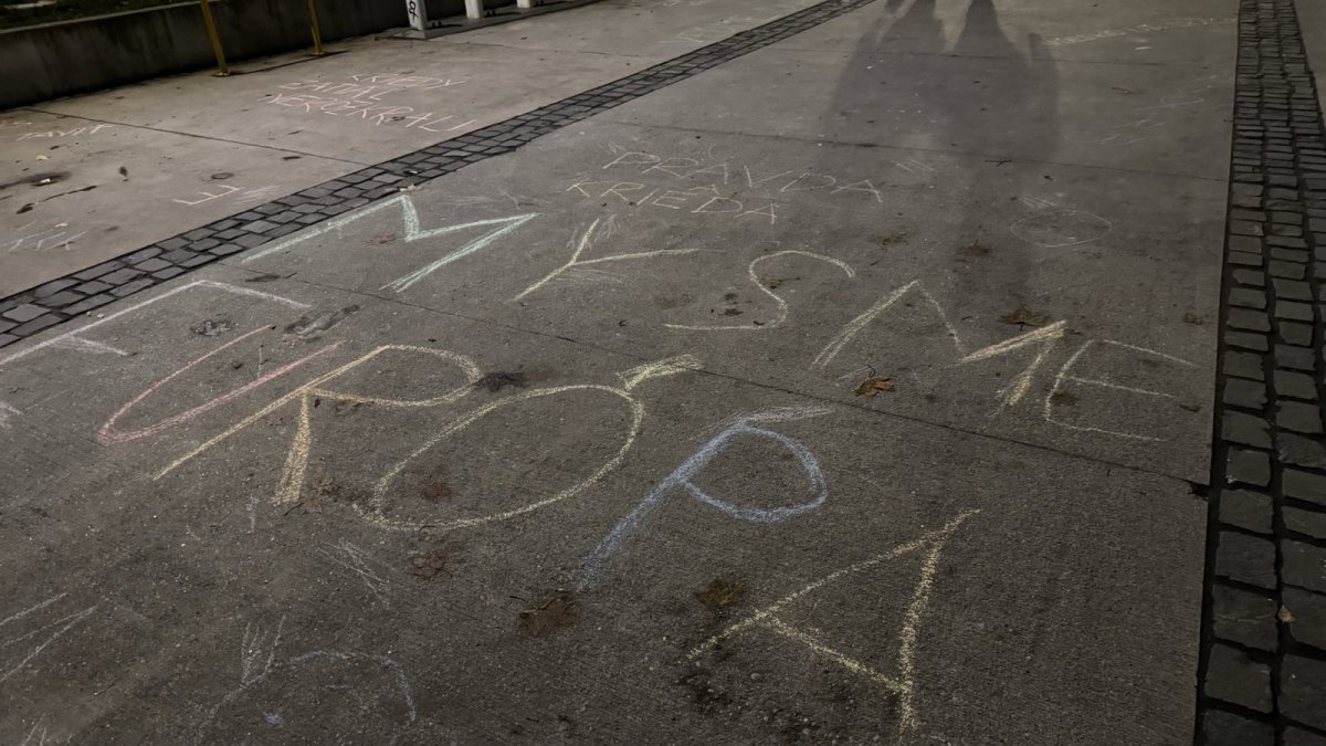 Křídové protesty v Bratislavě před oslavami 17. listopadu