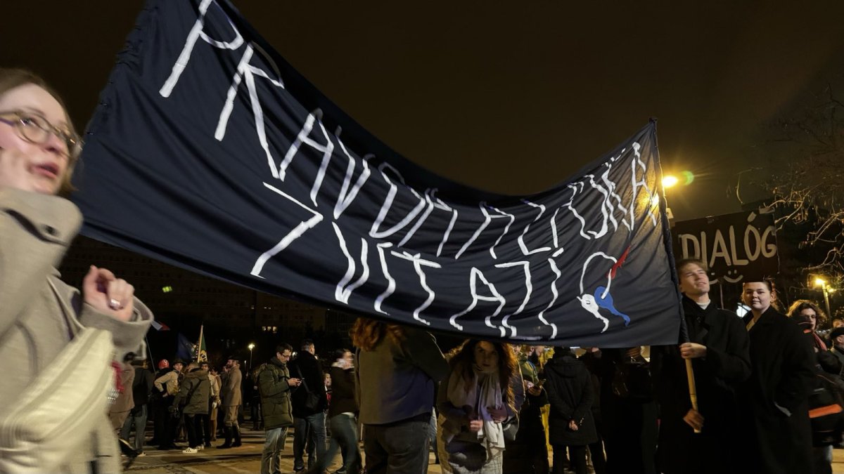 Křídové protesty v Bratislavě před oslavami 17. listopadu