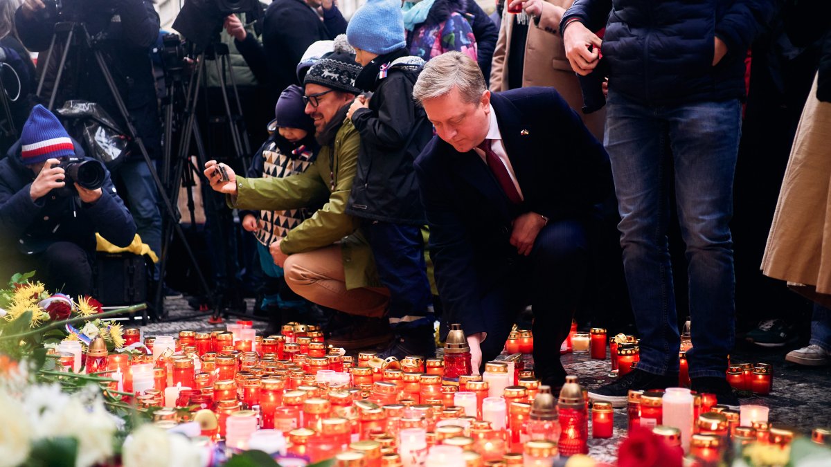 Češi si připomínají události spojené se 17. listopadem. (17.11.2025)