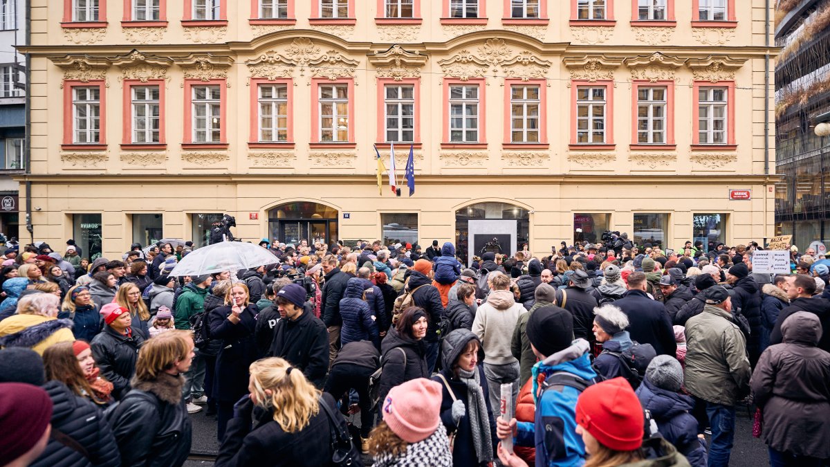 Češi si připomínají události spojené se 17. listopadem. (17.11.2025)