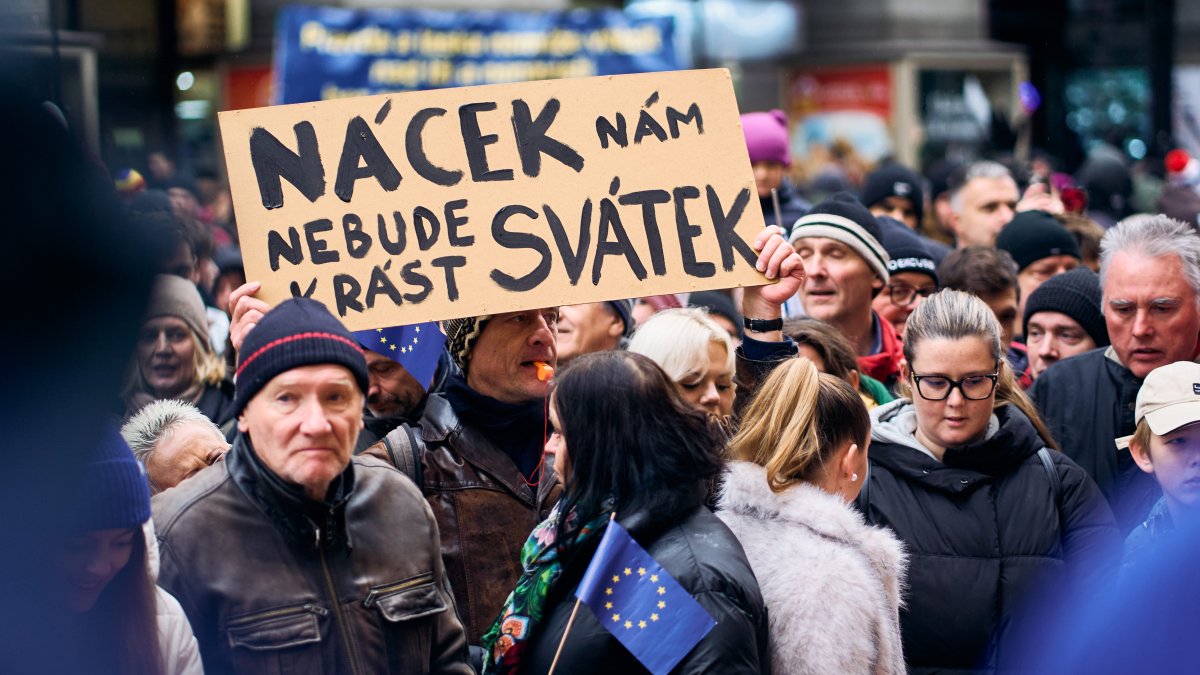 Češi si připomínají události spojené se 17. listopadem. (17.11.2025)