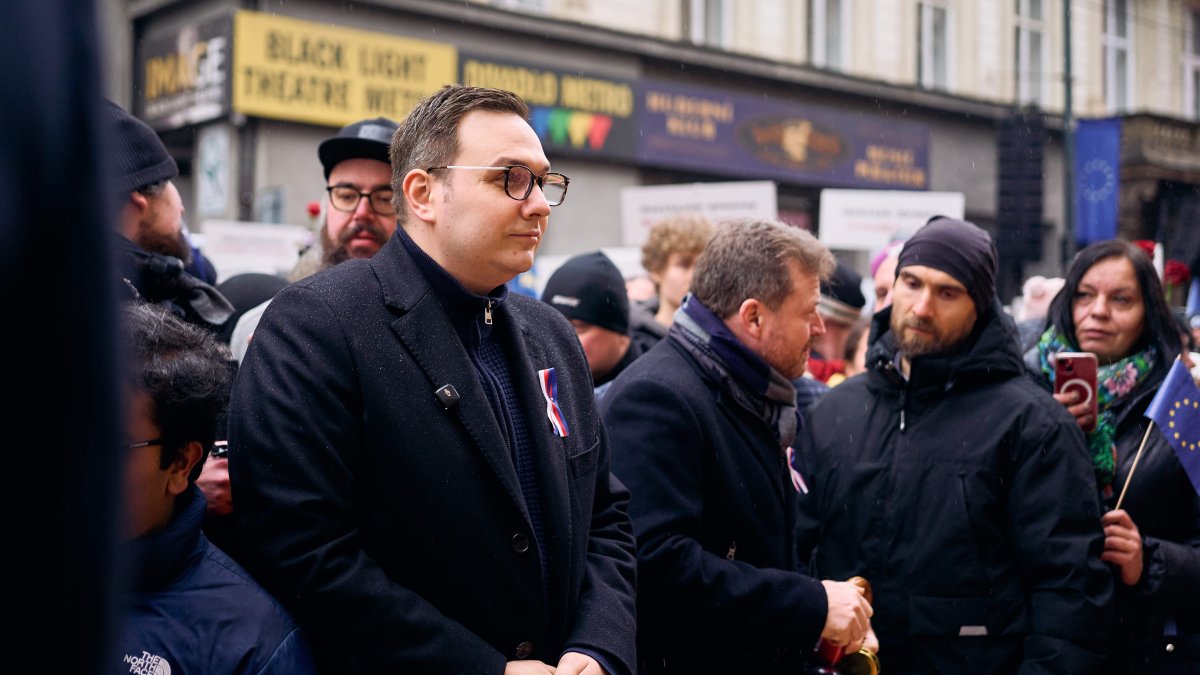 Češi si připomínají události spojené se 17. listopadem. (17.11.2025)