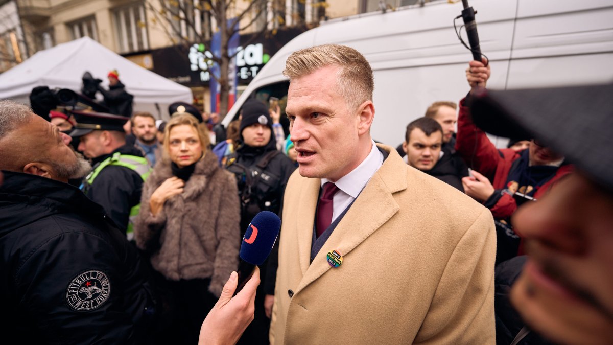 Češi si připomínají události spojené se 17. listopadem. (17.11.2025)