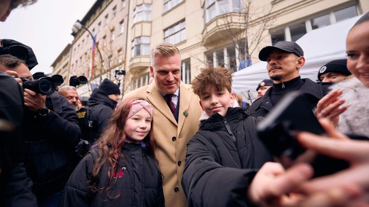 Češi si připomínají události spojené se 17. listopadem. (17.11.2025)