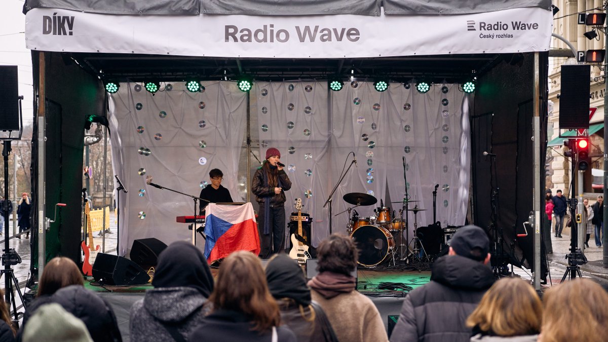 Češi si připomínají události spojené se 17. listopadem. (17.11.2025)
