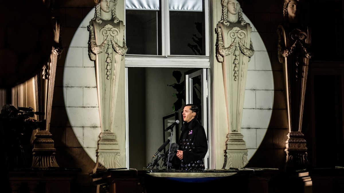 Češi si připomínají události spojené se 17. listopadem. (17.11.2025)