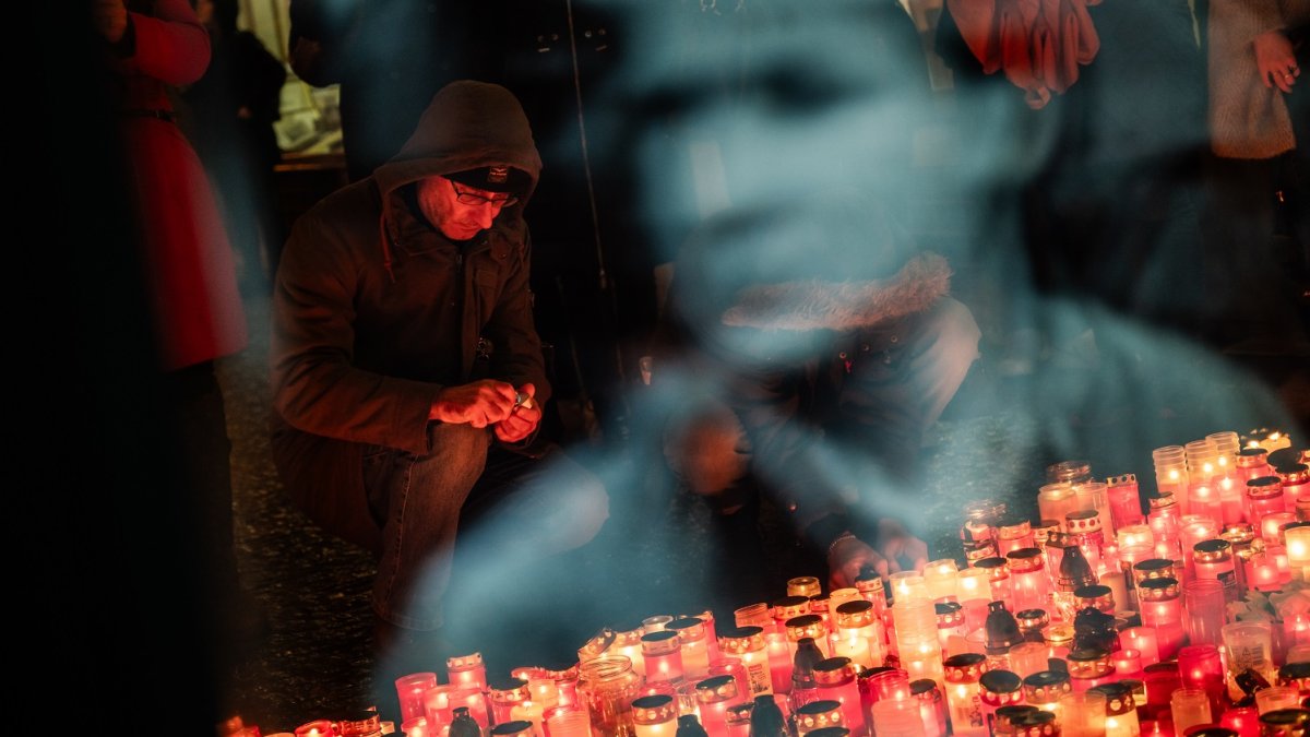 Češi si připomínají události spojené se 17. listopadem. (17.11.2025)